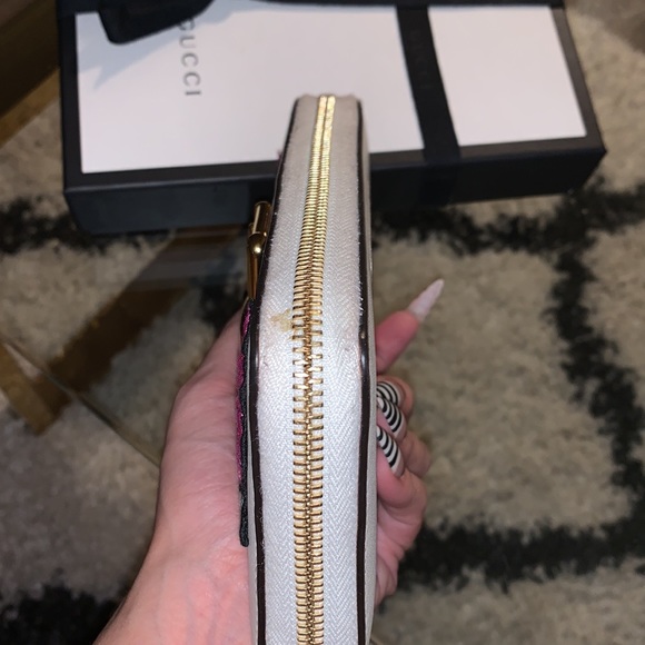 Gucci Sylvie wallet with embroidery - Picture 4 of 6